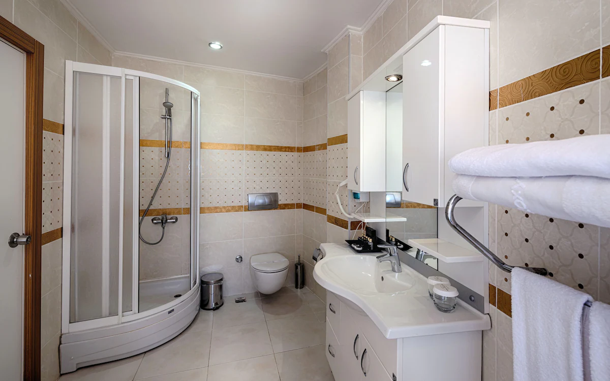 سرویس بهداشتی و حمام هتل پالمت ریزورت کریش آنتالیا